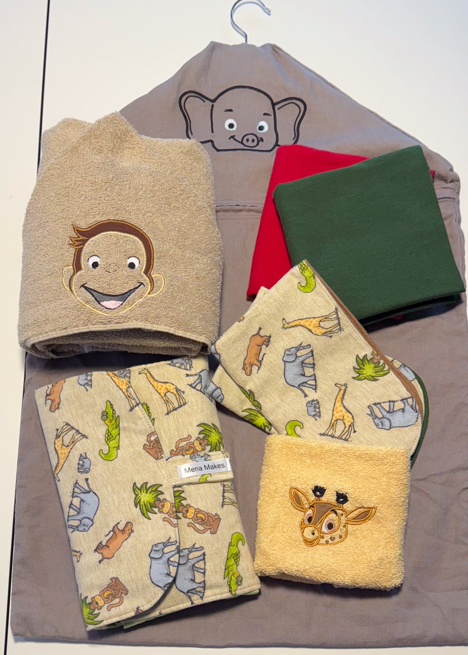 Baby bundle gift set - Handmade items include  1 Embroidered Hamper, 1 Embroidered Hooded Towel, 1 Embroidered Towel Bib, 1 Baby Changing Mat, 2 Receiving Blankets and 2 Burp Cloths&nbsp;